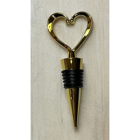 Deluxe Gold Heart Shaped Wine Bottle Stopper with Organza Bag - Picture 5 of 8